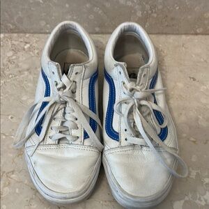 White and Blue women’s vans 8.0